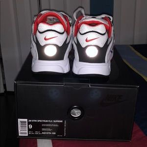 Nike Supreme Zoom Spectrum Plus